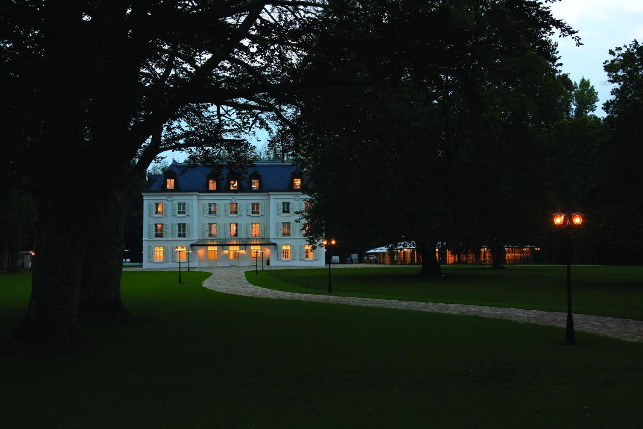 Hotel Chateau Des Hauts De Provins Champcenest Zewnętrze zdjęcie
